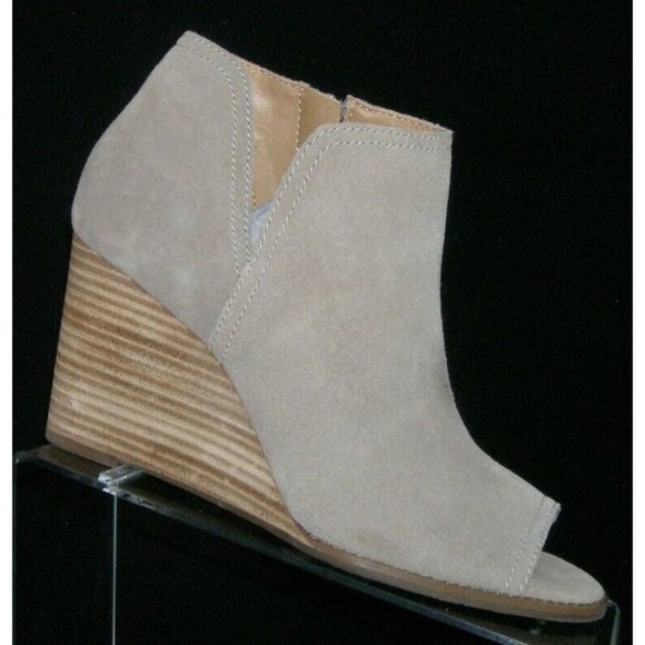 Lucky Brand Shoes - Lucky Brand Jareen taupe suede round peep toe zip stacked wedge booties 9M